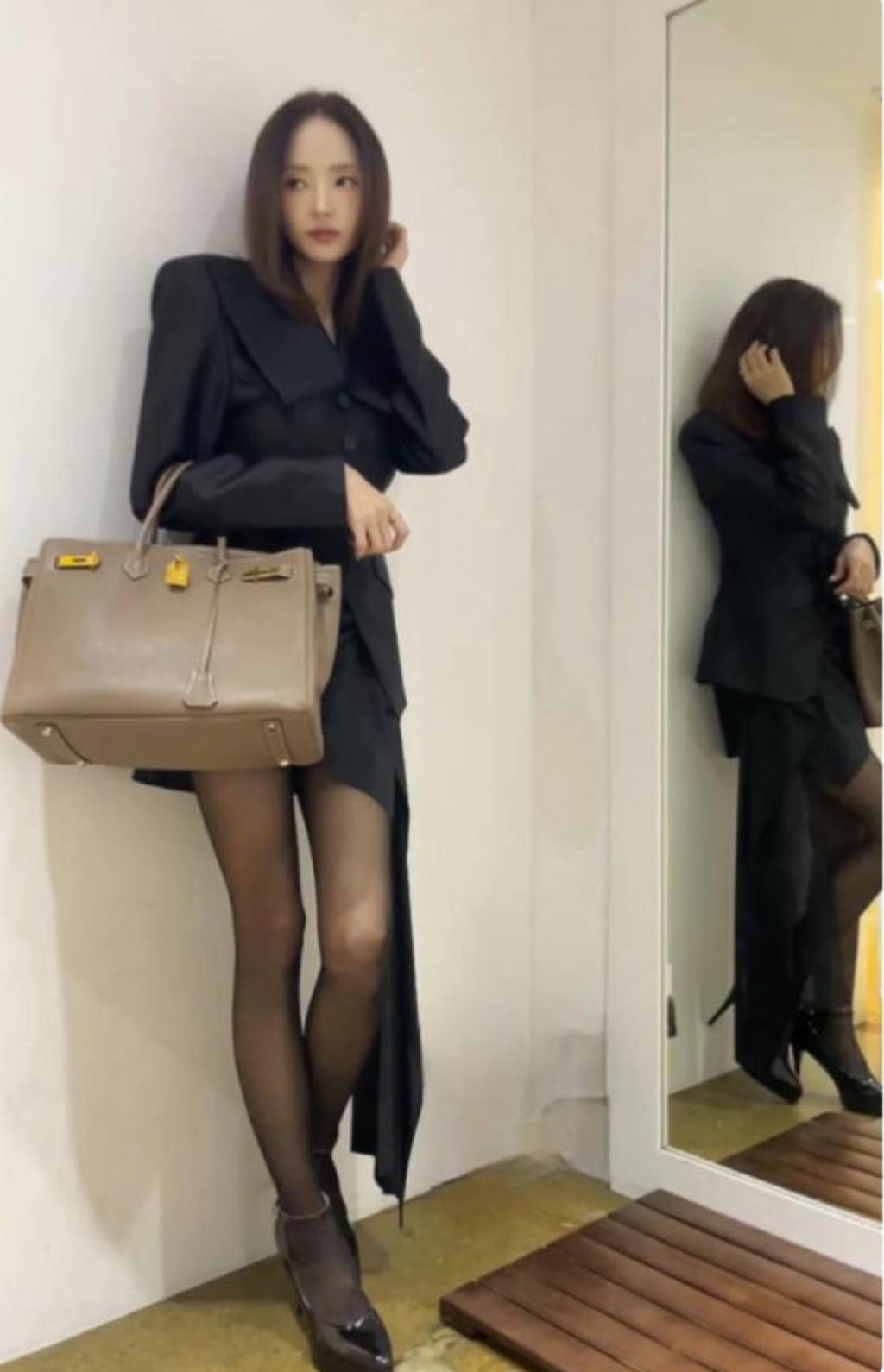 한채영, 여전한 비현실적 몸매...“도대체 몇등신이야?”